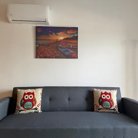 Welcome To Larnaca 50M From The Beachfront Exterior photo