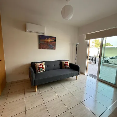 Welcome To Larnaca 50M From The Beachfront Exterior photo